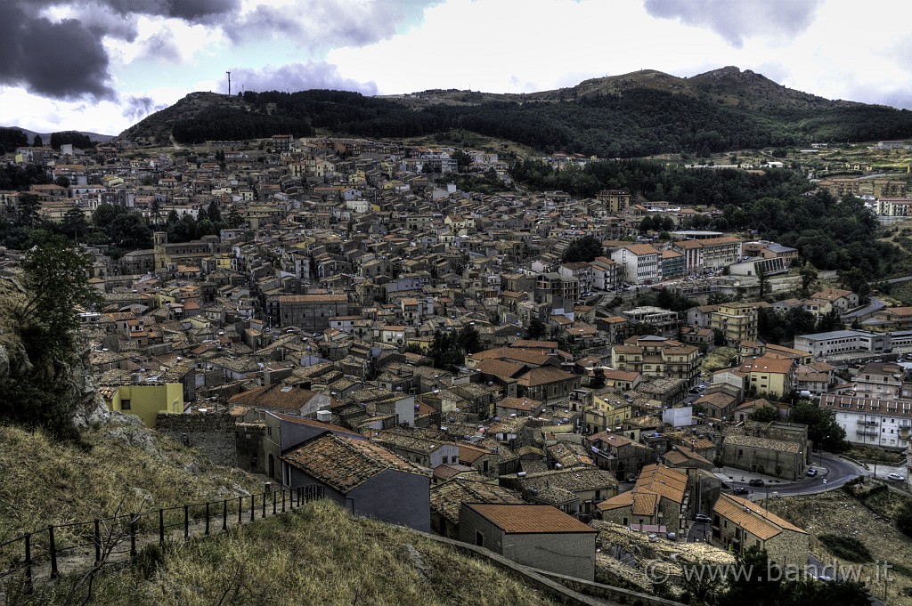 Sicilia_Tirrenica_030.jpg - Salgo lungo la lunga scalinata ed osservo lo splendido panorama