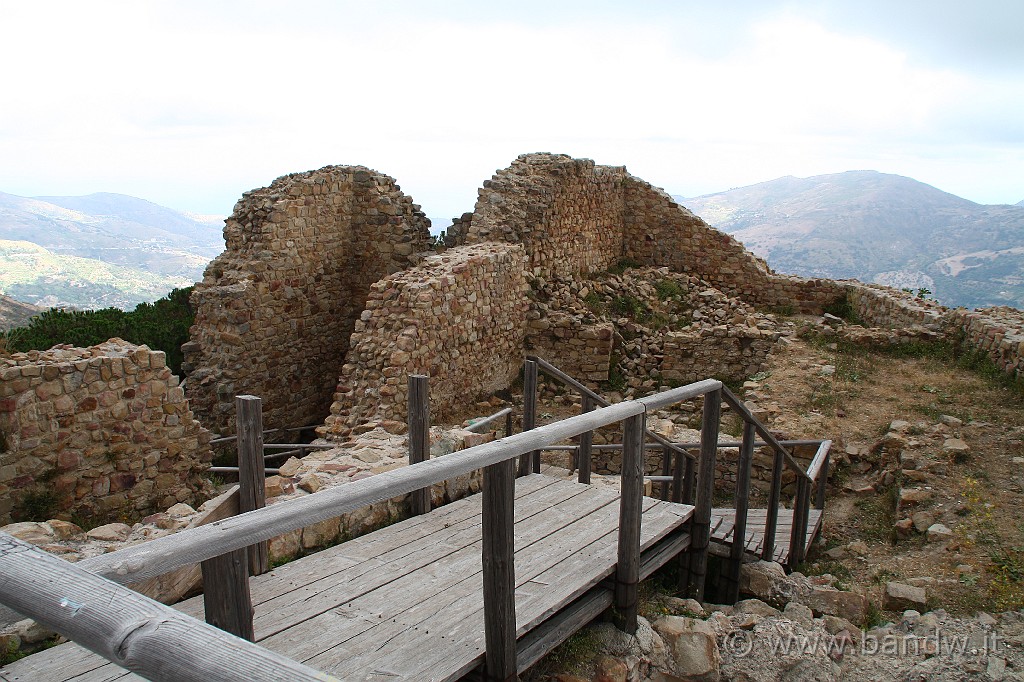 Sicilia_Tirrenica_036.JPG - Ecco i resti del Castello di Mistretta