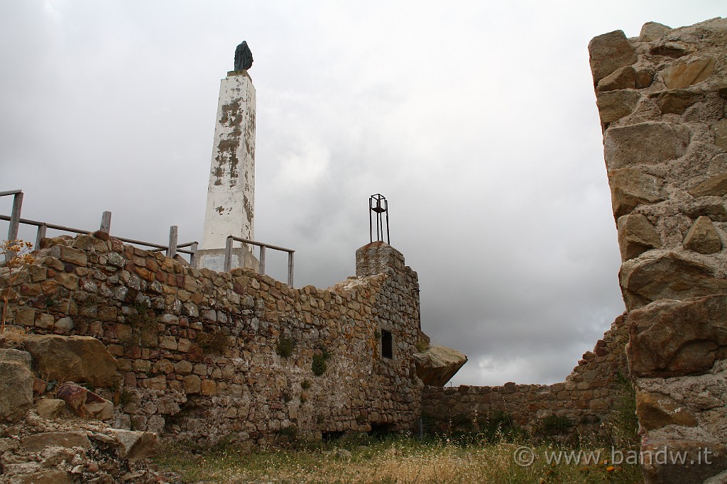 Sicilia_Tirrenica_051.JPG - Ecco i resti del Castello di Mistretta