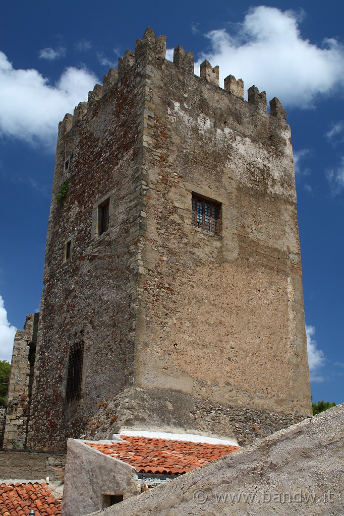 Sicilia_Tirrenica_168.JPG - Il borgo adiacente il Castello di Brolo