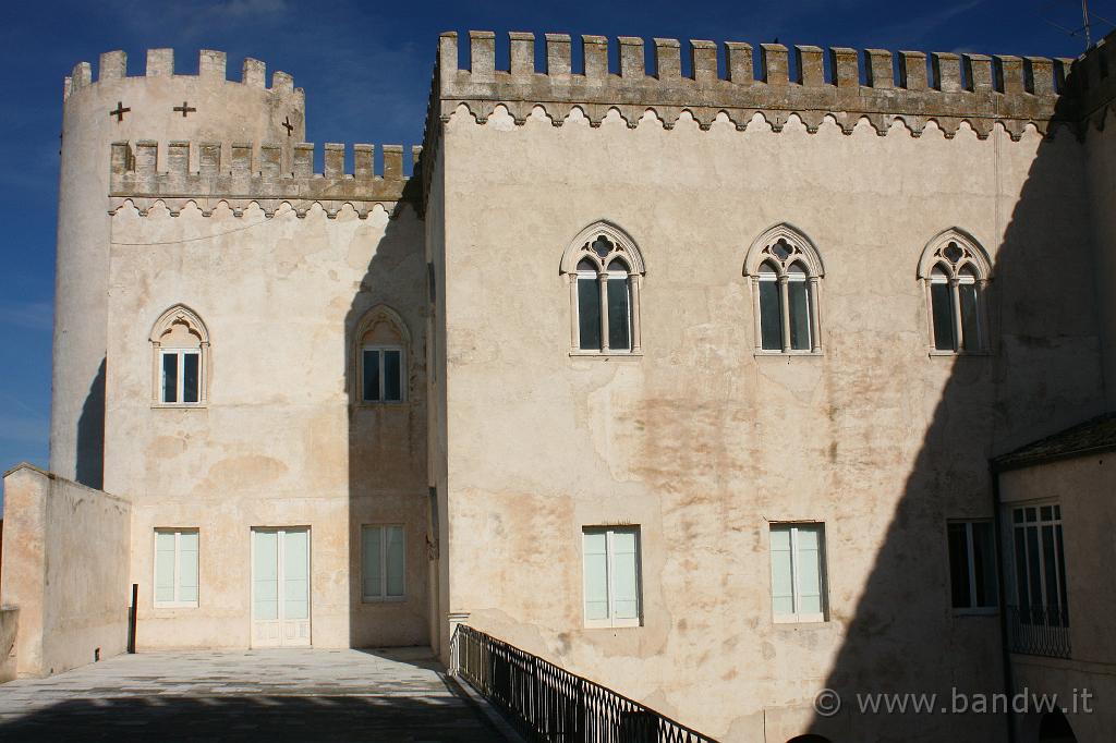 Castello di Donnafugata_013.JPG - Donnafugata (RG) - Il Castello - Esterni