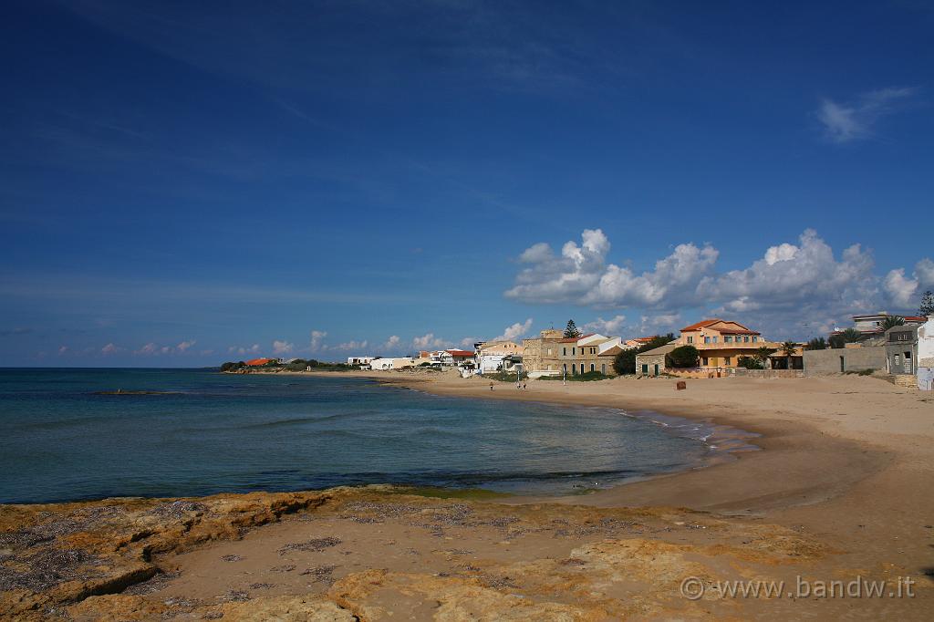 Santa_Croce_di Camarina_Punta_Secca_002.JPG - Santa Croce di Camerina (RG) - Loc. Punta Secca  famoso set del film del "Commissario Montalbano"